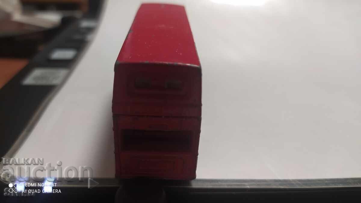 Delivery of MATCHBOX double-decker bus trolley Delivery of MATCHBOX double-decker bus trolley