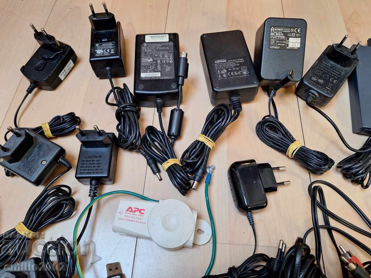 Adaptoare, cabluri etc. cu preț 19.00 BGN | € 9.71