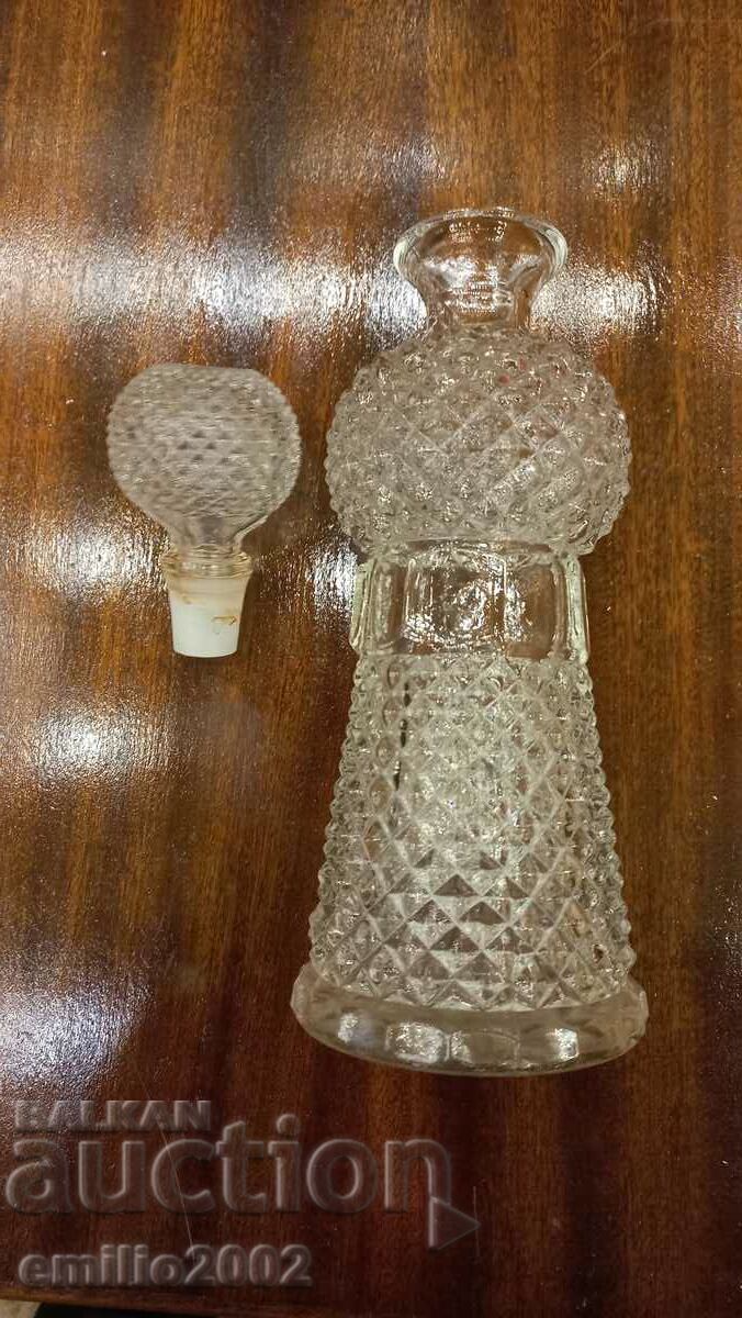 Δημοπρασία Γυάλινη καράφα ρετρό κοινωνική Δημοπρασία Γυάλινη καράφα ρετρό κοινωνική