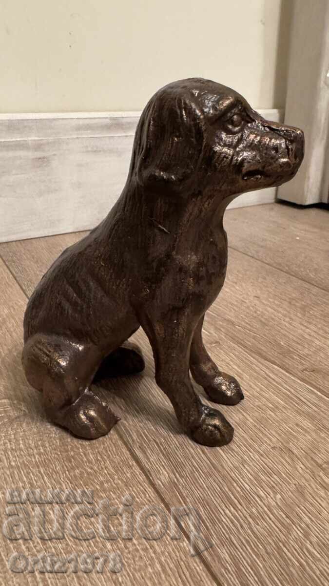 Licitație Câine din fontă solidă – 1,4 kg Licitație Câine din fontă solidă – 1,4 kg