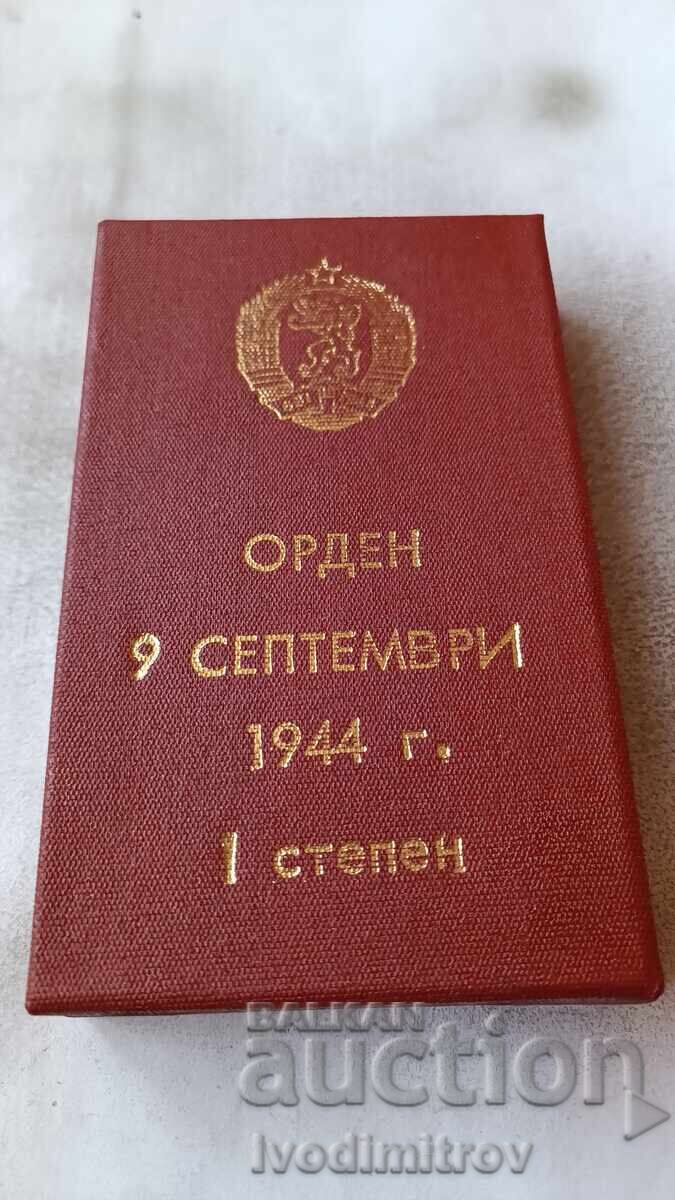 Auction  Order of the Ninth of September 1944 Without Swords 1st Class Small Bearer