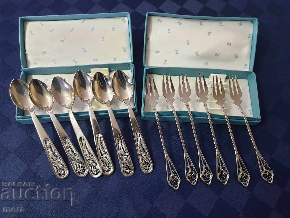 Delivery of Set of filigree forks and spoons Delivery of Set of filigree forks and spoons