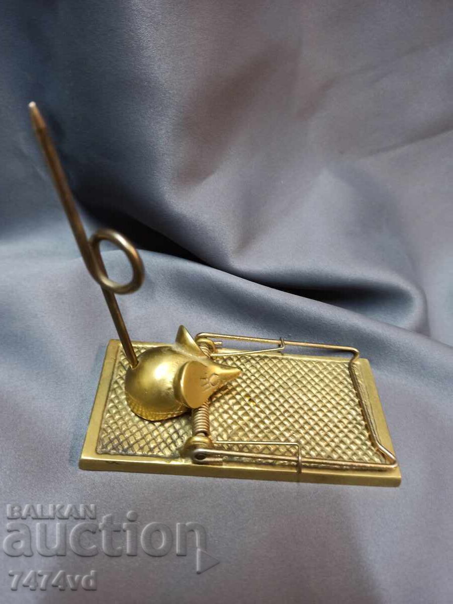 BRONZE PLASTIC MOUSE TRAP with price 50.00 BGN | € 25.56 BRONZE PLASTIC MOUSE TRAP with price 50.00 BGN | € 25.56