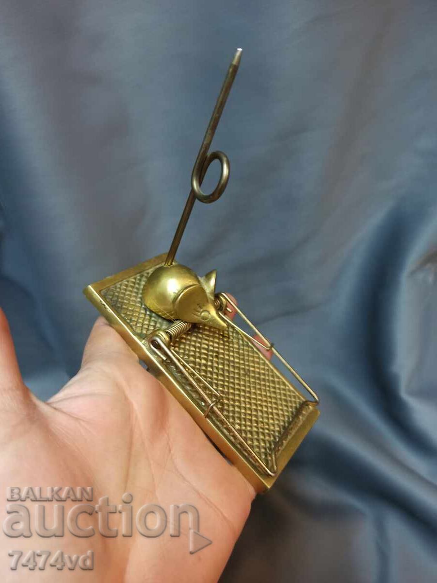 Auction BRONZE PLASTIC MOUSE TRAP Auction BRONZE PLASTIC MOUSE TRAP