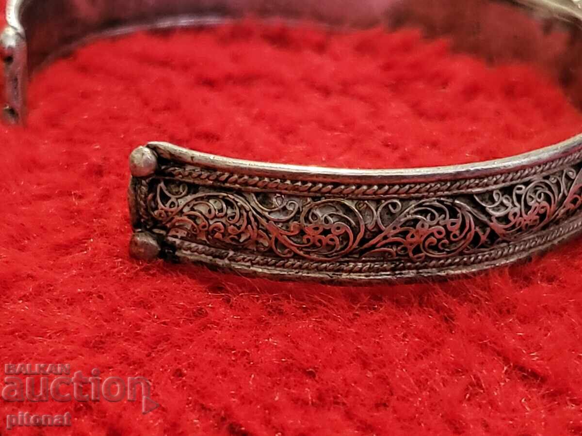 Auction Antique silver bracelet with corals Auction Antique silver bracelet with corals