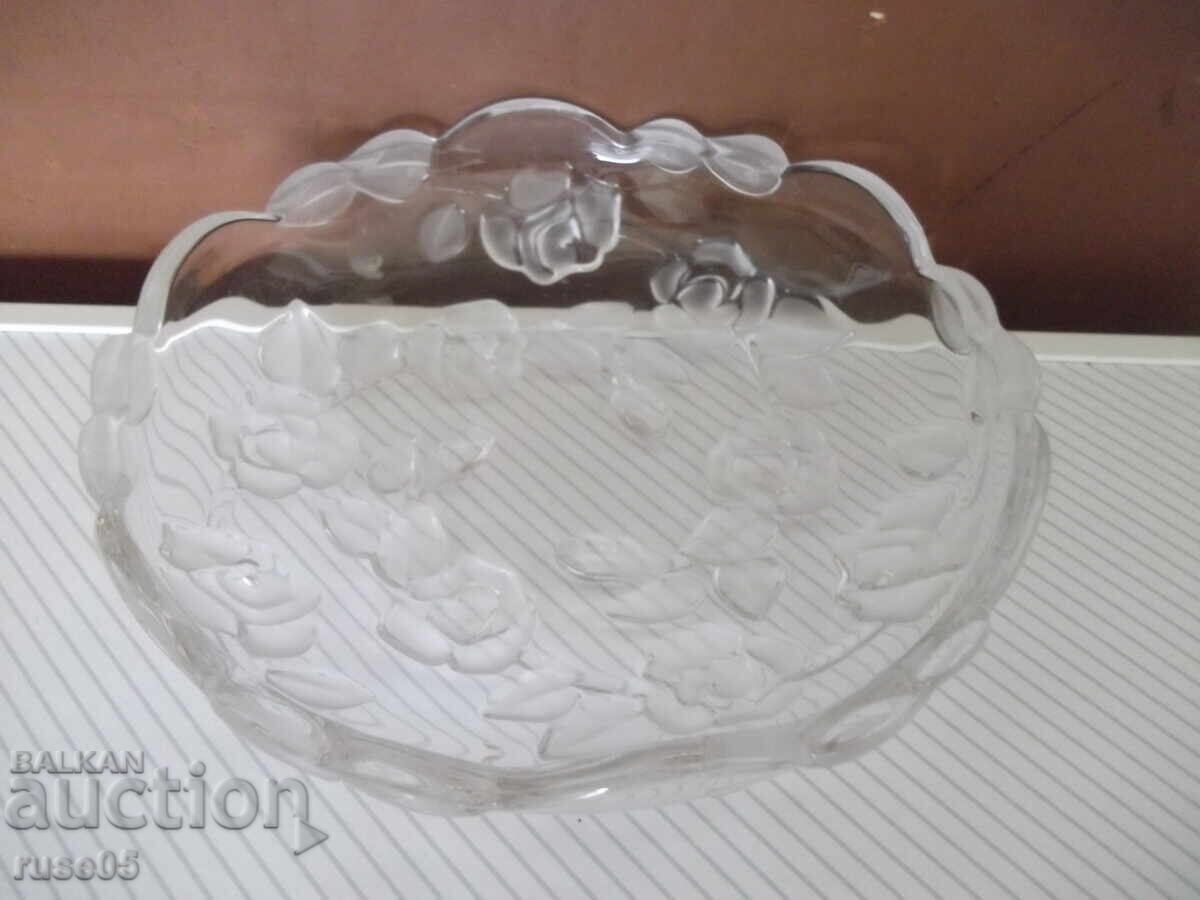 Farfurie de sticla cu motive florale pentru nuci, fructe si multe altele cu preț 5.00 BGN | € 2.56