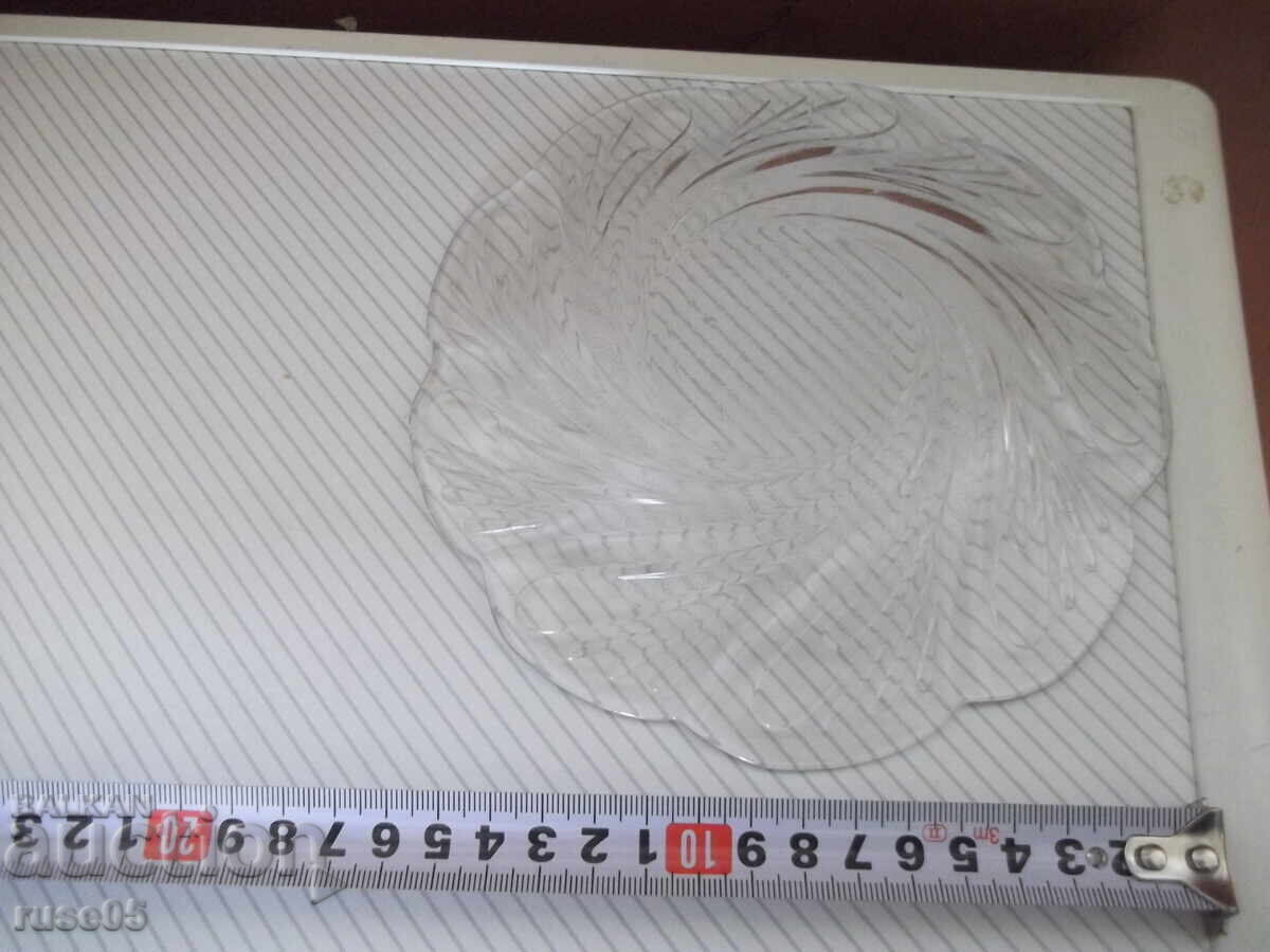 Lot of 4 glass plates with ornaments - 6 Lot of 4 glass plates with ornaments - 6