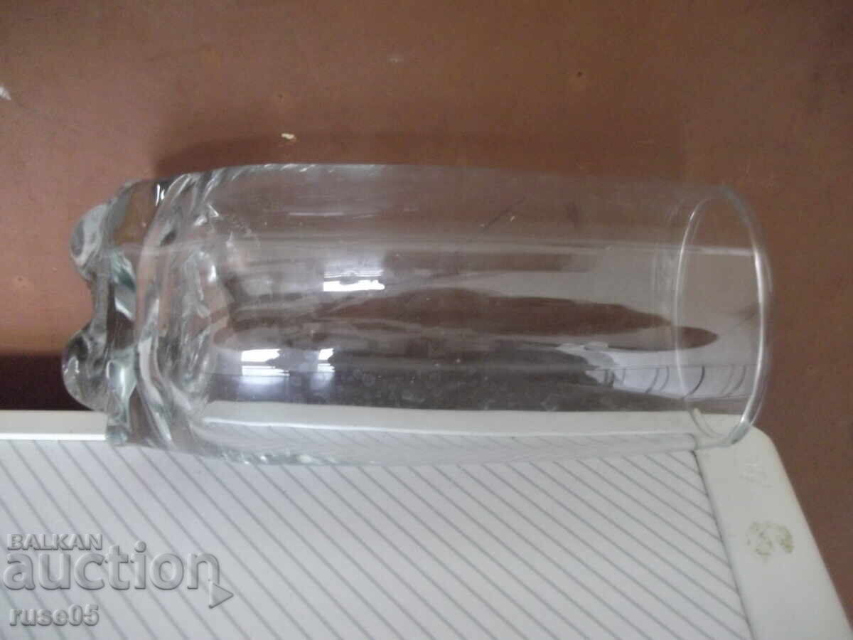 Delivery of Lot of 2 glass cups Delivery of Lot of 2 glass cups