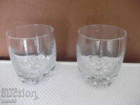 Lot of 2 glass cups