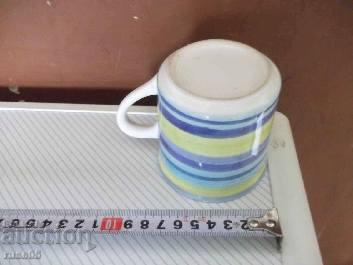 Lot of 3 porcelain cups - 5 Lot of 3 porcelain cups - 5