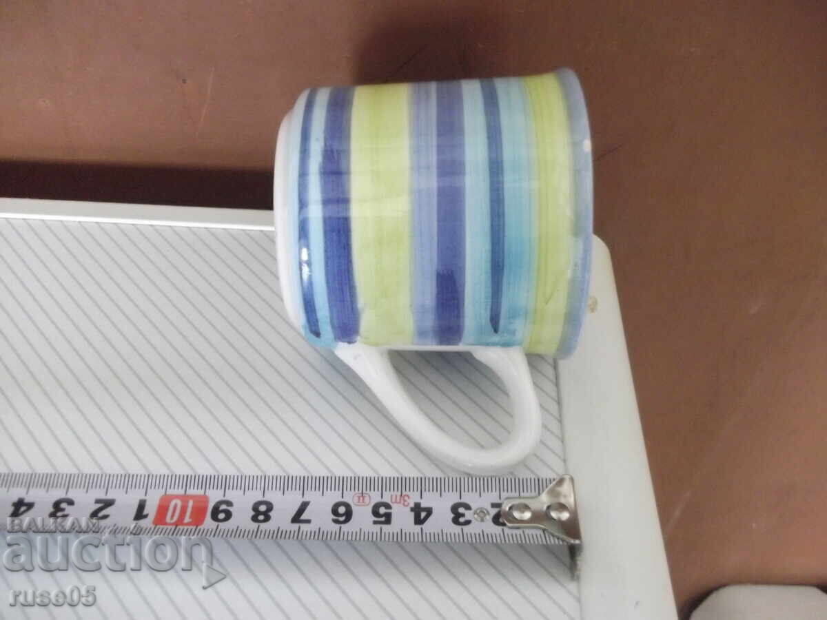 Lot of 3 porcelain cups - 6 Lot of 3 porcelain cups - 6