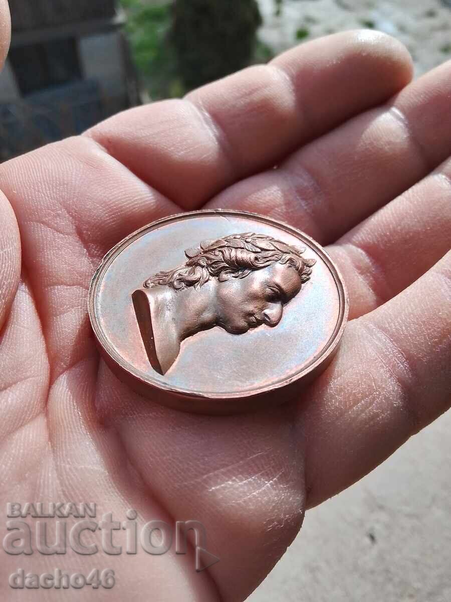 Schiller with price 120.00 BGN | € 61.36 Schiller with price 120.00 BGN | € 61.36