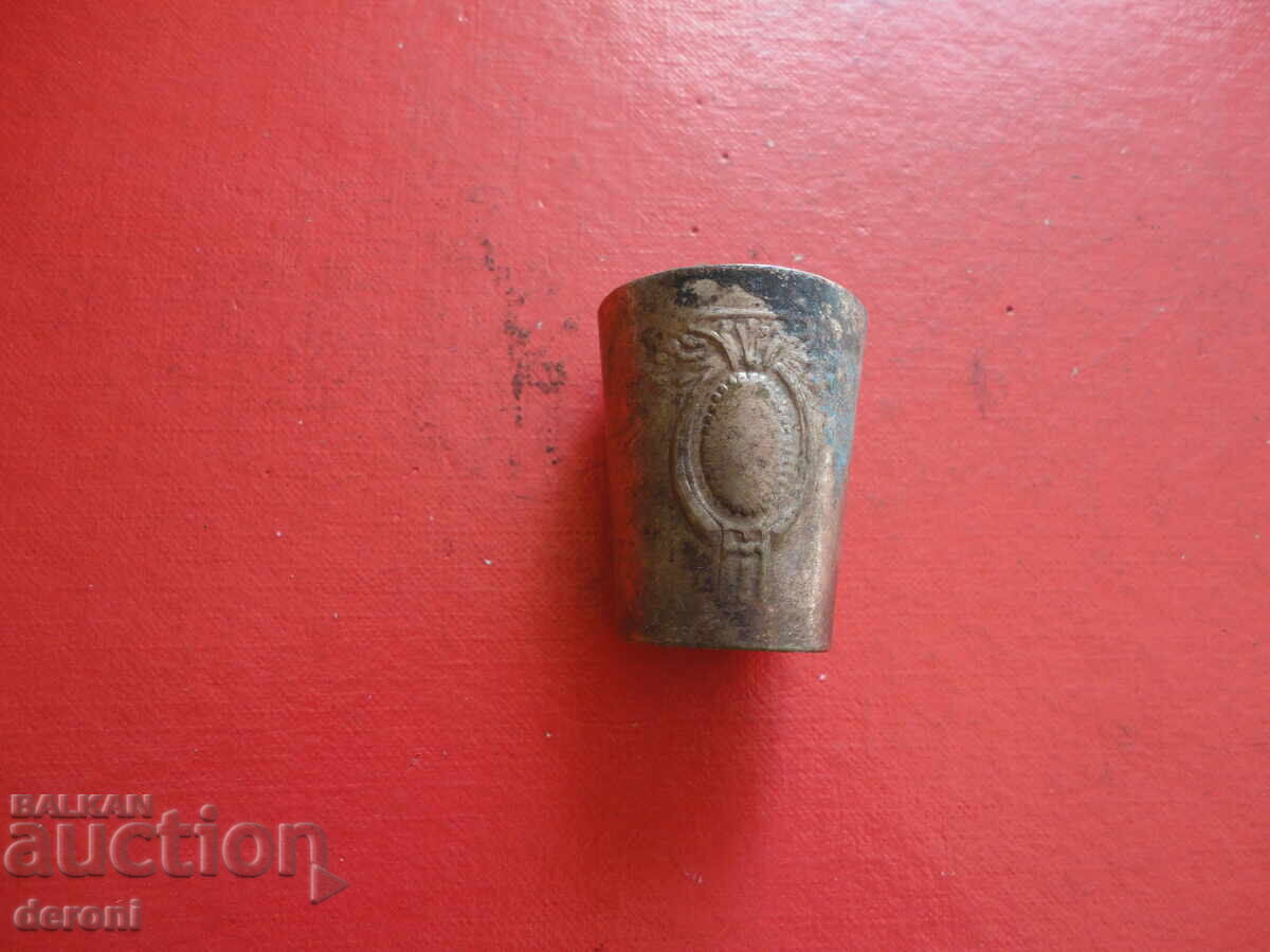 Delivery of Antique glass shot glass for alcohol 1 Delivery of Antique glass shot glass for alcohol 1