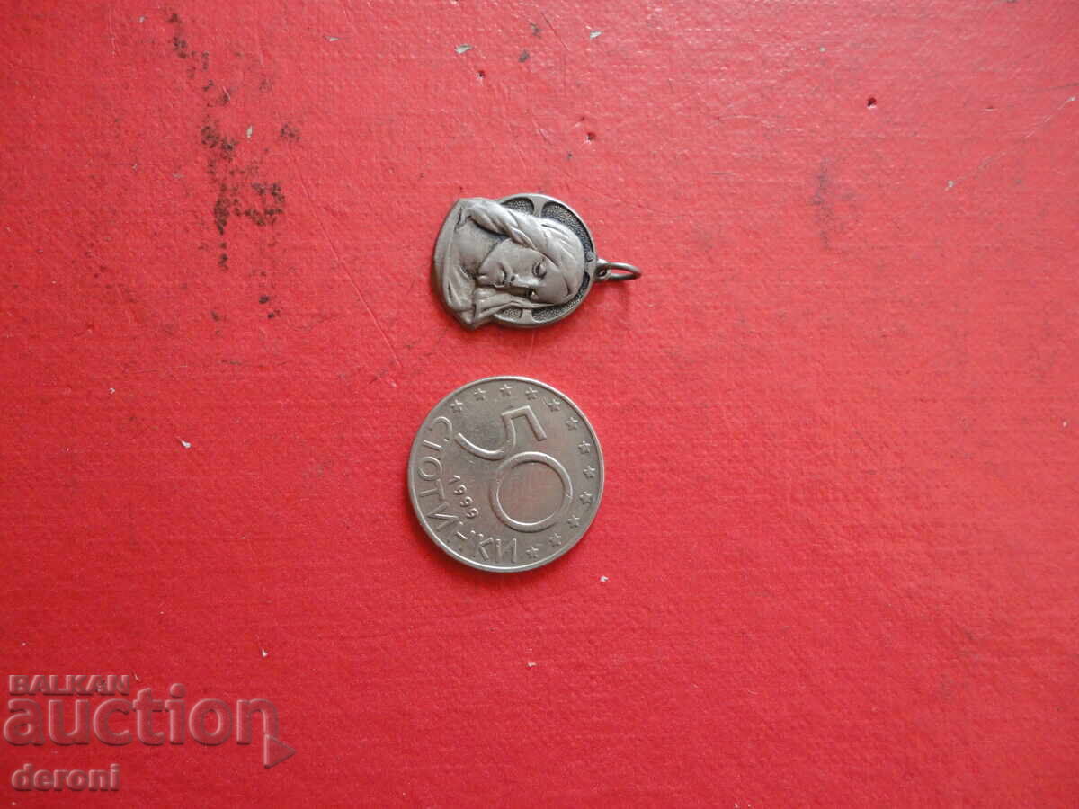 Antique medallion icon