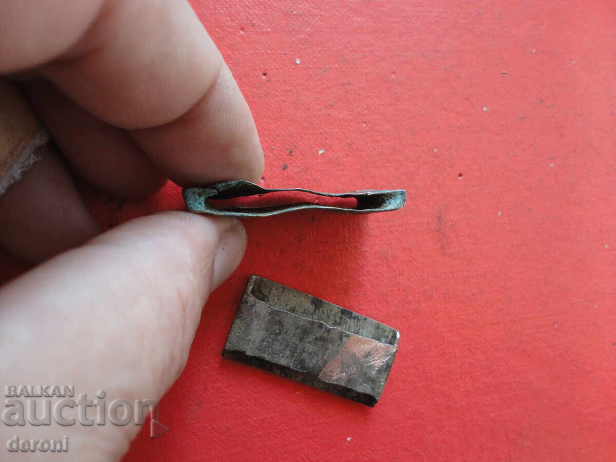 Delivery of Vintage belt buckles Delivery of Vintage belt buckles