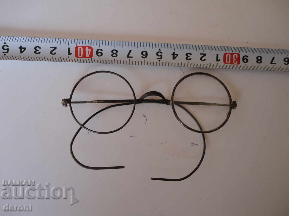 Livrarea Ochelari antici secolul al XIX-lea Livrarea Ochelari antici secolul al XIX-lea