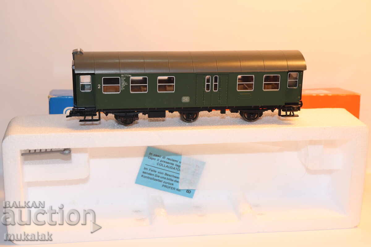 H0 1/87 ROCO LOCOMOTIVE WAGON TRAIN TRAIN - 5 H0 1/87 ROCO LOCOMOTIVE WAGON TRAIN TRAIN - 5