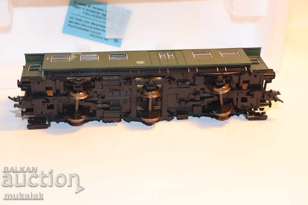 H0 1/87 ROCO LOCOMOTIVE WAGON TRAIN TRAIN - 6 H0 1/87 ROCO LOCOMOTIVE WAGON TRAIN TRAIN - 6