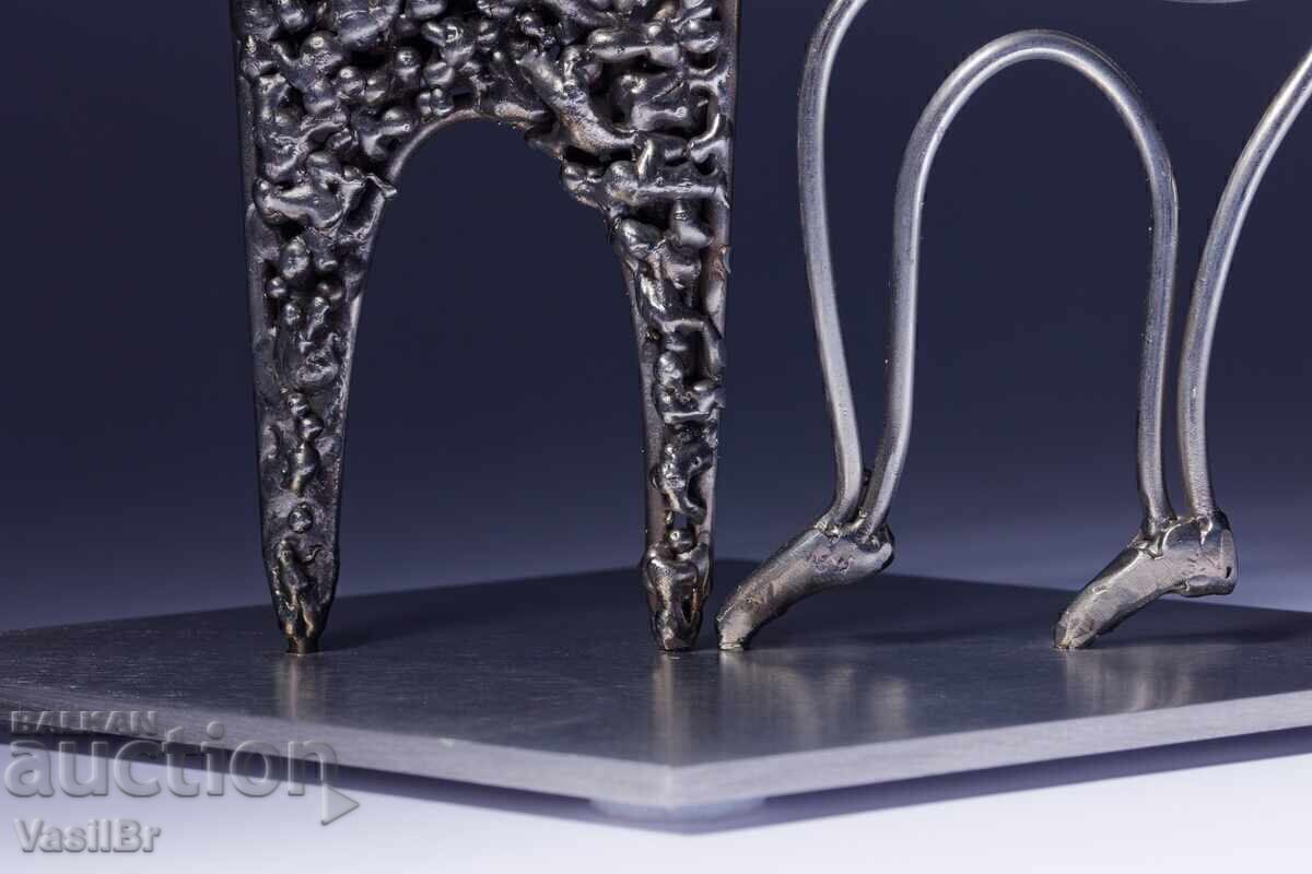 Delivery of "Attraction - one step closer" sculpture Vasil Bratanov