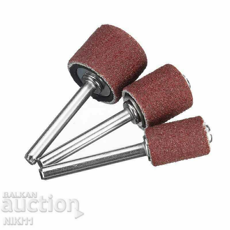 Delivery of 3 sizes of sandpaper and dremel holders, screwdriver 66 parts Delivery of 3 sizes of sandpaper and dremel holders, screwdriver 66 parts
