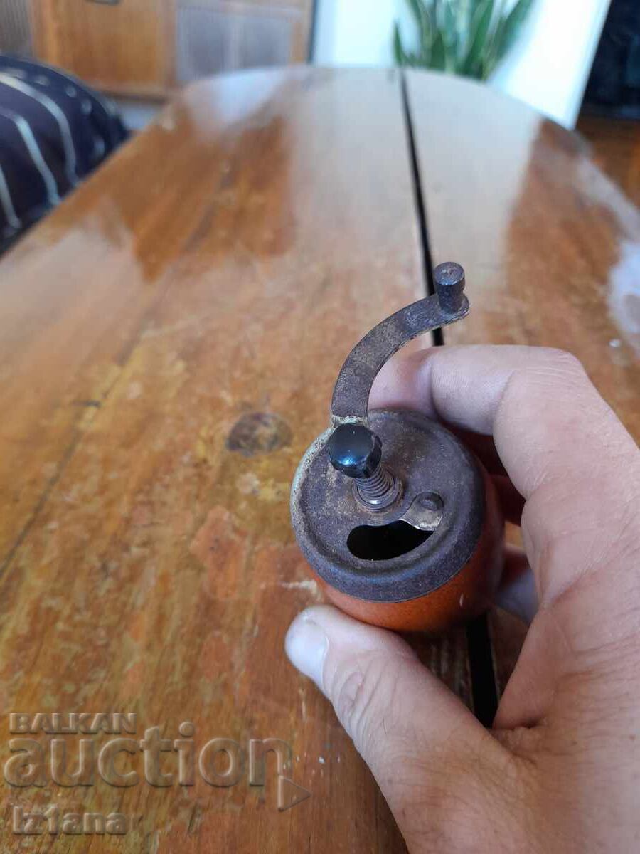 Доставка на Стара Мелничка,мелница за чер пипер Доставка на Стара Мелничка,мелница за чер пипер