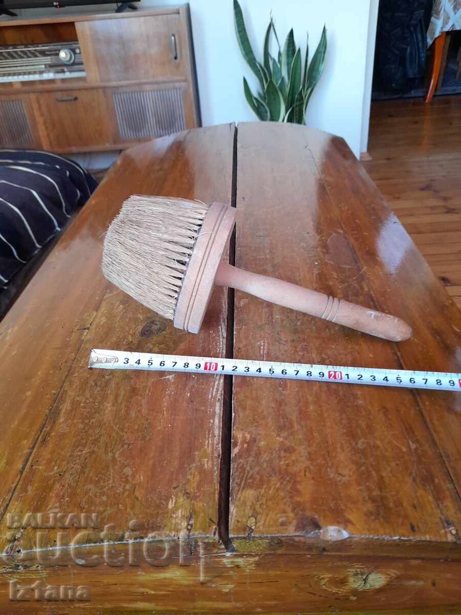Old brush, badanarka with price 16.00 BGN | € 8.18