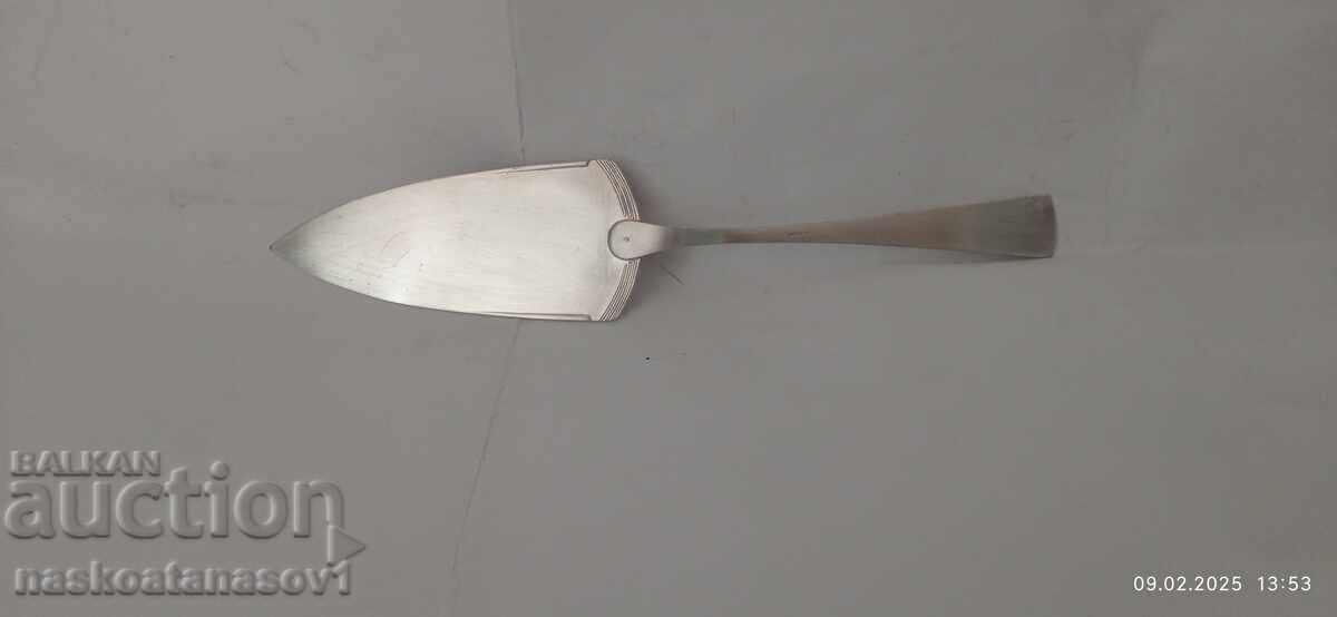 Посребрена лопатка "WMF"за торта с цена 10.00 лв. | € 5.11 Посребрена лопатка "WMF"за торта с цена 10.00 лв. | € 5.11