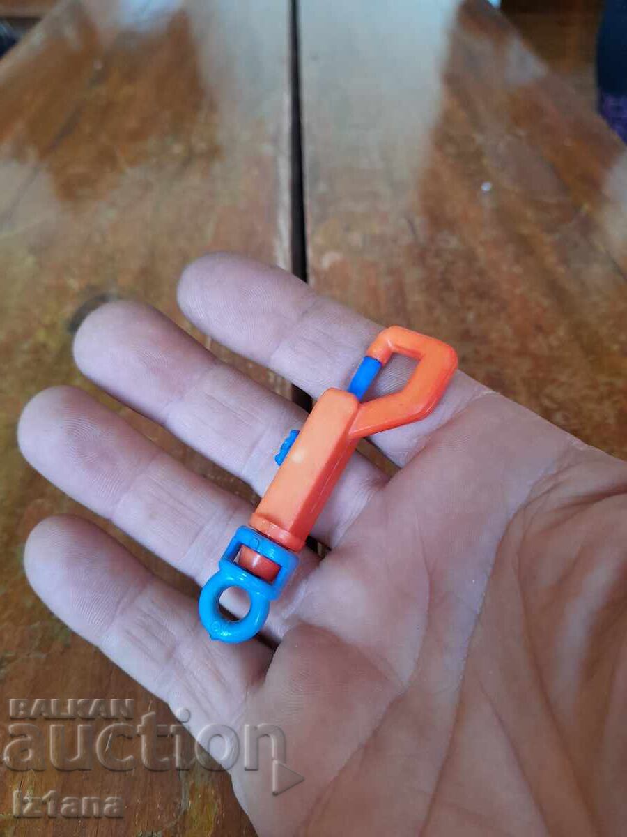 Auction Old Marlboro Keychain Auction Old Marlboro Keychain