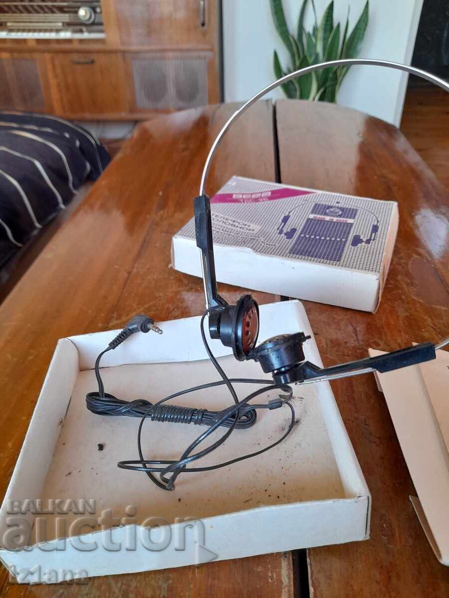 Παλιά ακουστικά TDS-9B με τιμή 37.00 BGN | € 18.92