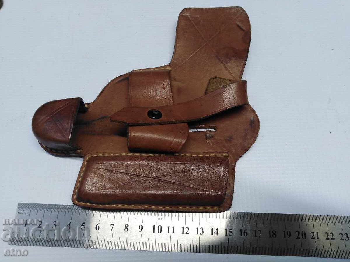 OLD HOLSTER FOR PISTOL-WALTER PPK with price 30.00 BGN | € 15.34 OLD HOLSTER FOR PISTOL-WALTER PPK with price 30.00 BGN | € 15.34
