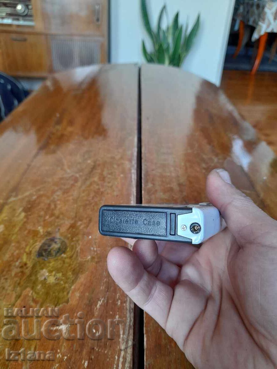 Old cigarette case, Marlboro lighter - 5