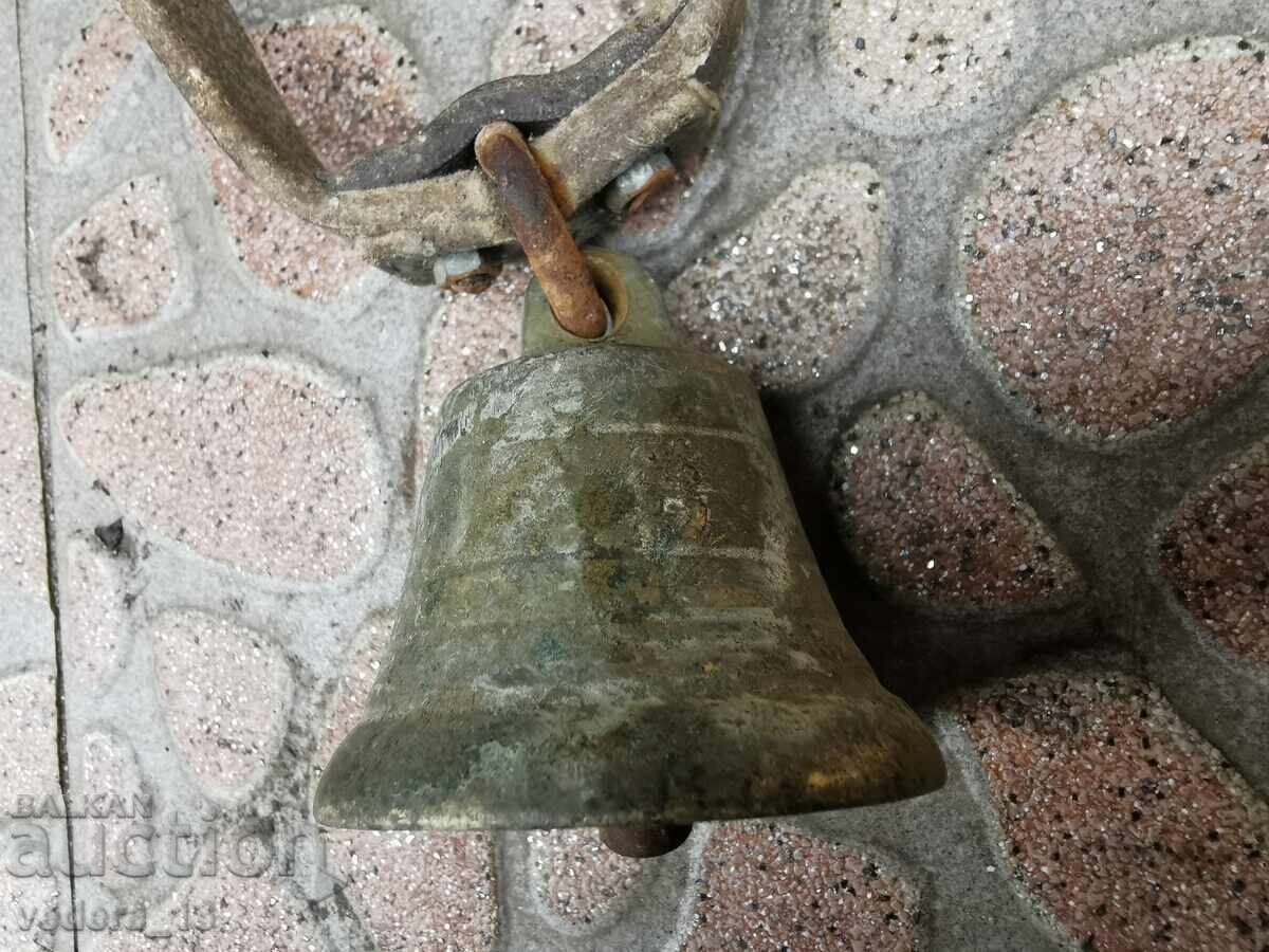 Auction old bronze bell Auction old bronze bell