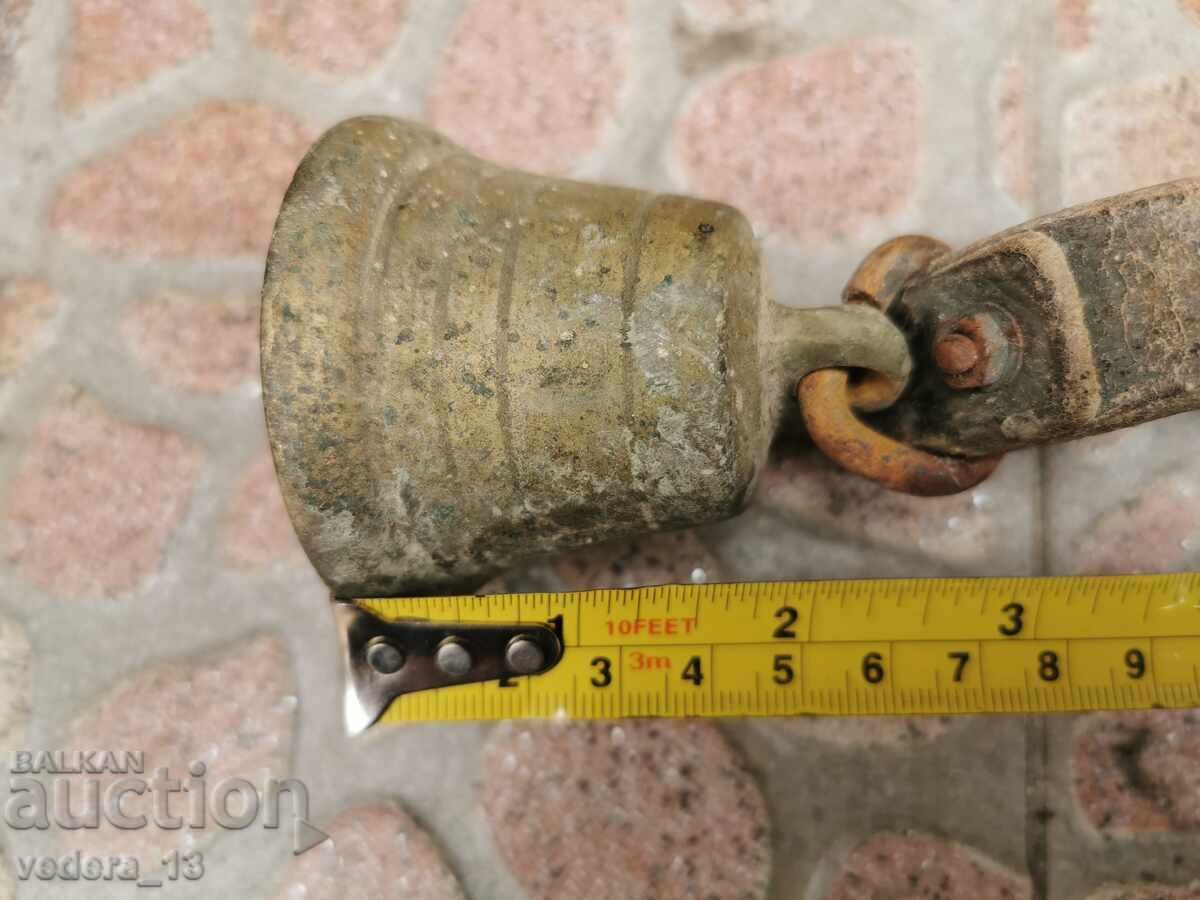 Delivery of old bronze bell Delivery of old bronze bell