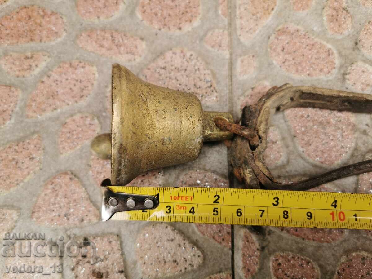 Delivery of old bronze bell Delivery of old bronze bell