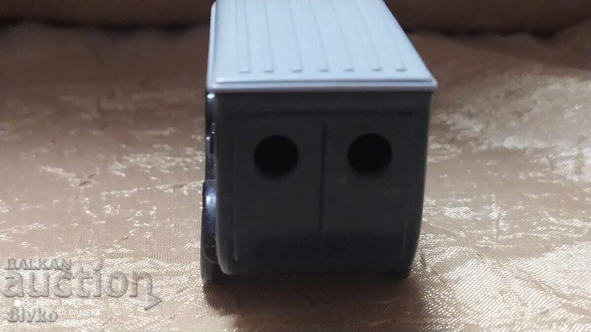 Delivery of English Maggis stroller Delivery of English Maggis stroller