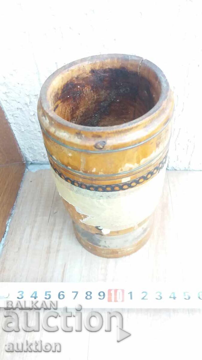 Delivery of SMALL WOODEN CUP, ROCKER Delivery of SMALL WOODEN CUP, ROCKER