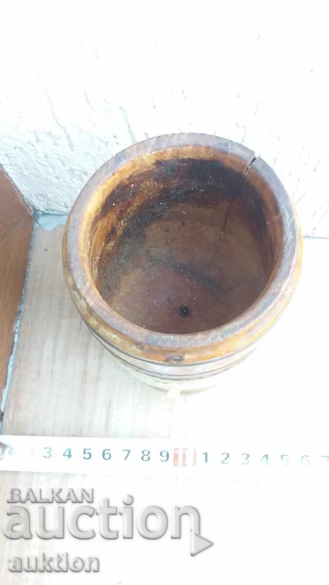 SMALL WOODEN CUP, ROCKER - 5 SMALL WOODEN CUP, ROCKER - 5