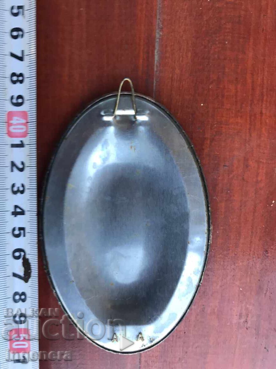 METAL OVAL ICON - 5 METAL OVAL ICON - 5