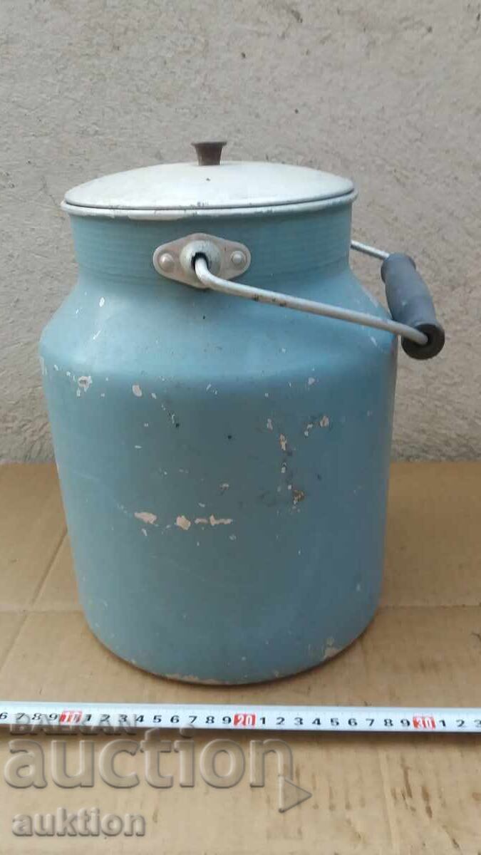 Delivery of ALUMINUM WRITTEN MILK JAR - 5 LITERS Delivery of ALUMINUM WRITTEN MILK JAR - 5 LITERS