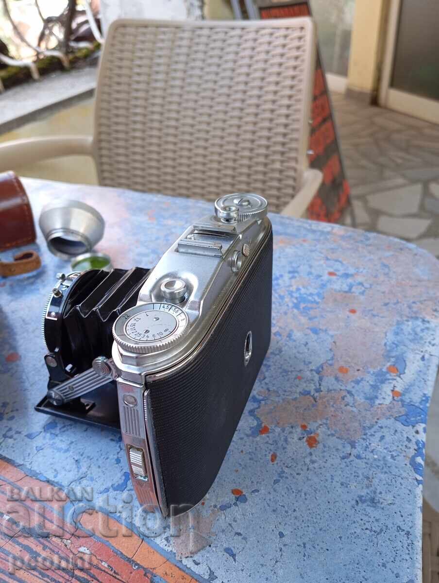 Delivery of Agfa isolette camera