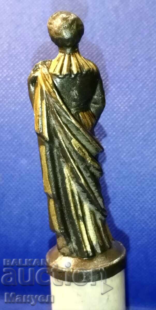 Auction Beautiful little plastic. Auction Beautiful little plastic.