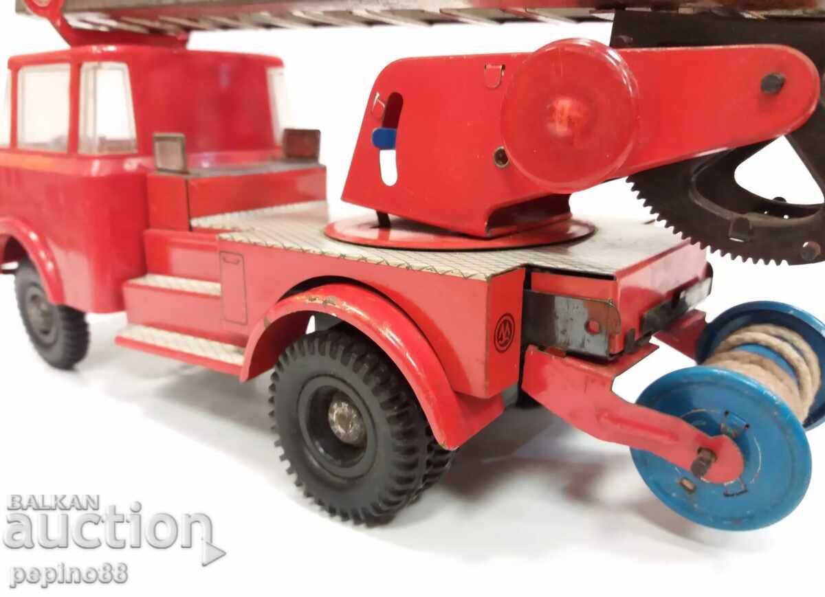 Delivery of Old fire truck Ms Brandenburg Germany