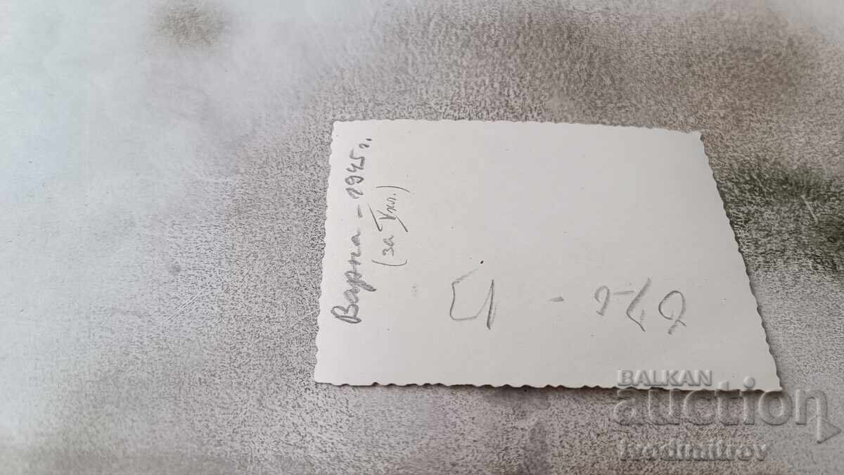 Photo Varna Two young women, a boy and a girl on the beach with price 1.85 BGN | € 0.95 Photo Varna Two young women, a boy and a girl on the beach with price 1.85 BGN | € 0.95