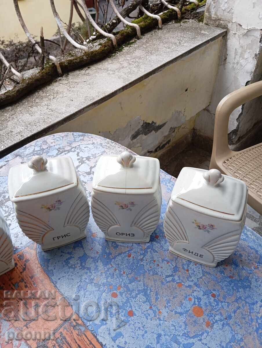 Auction  Porcelain spice set
