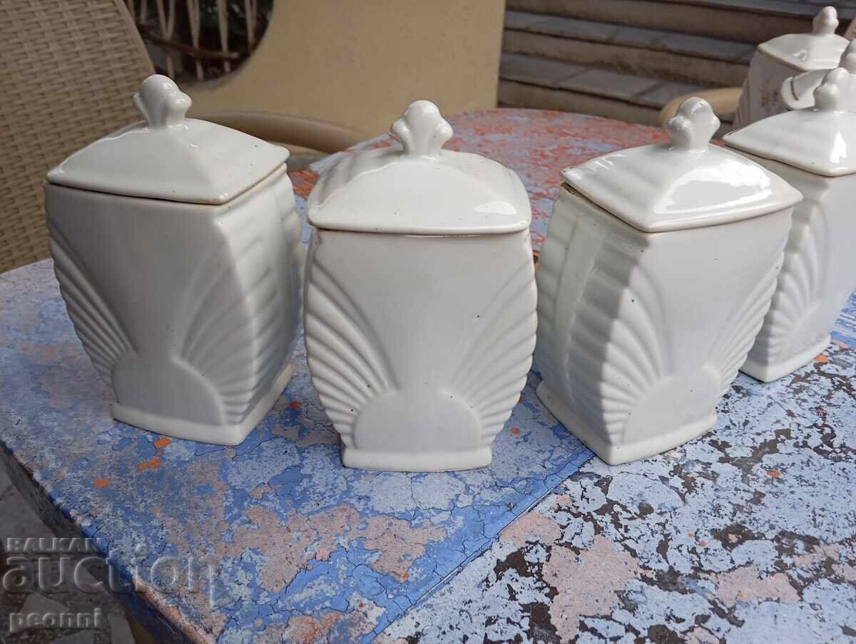 Delivery of Porcelain spice set