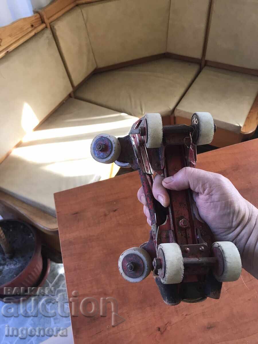 ROLLER SKATES FROM SOCA VINTAGE - 6 ROLLER SKATES FROM SOCA VINTAGE - 6