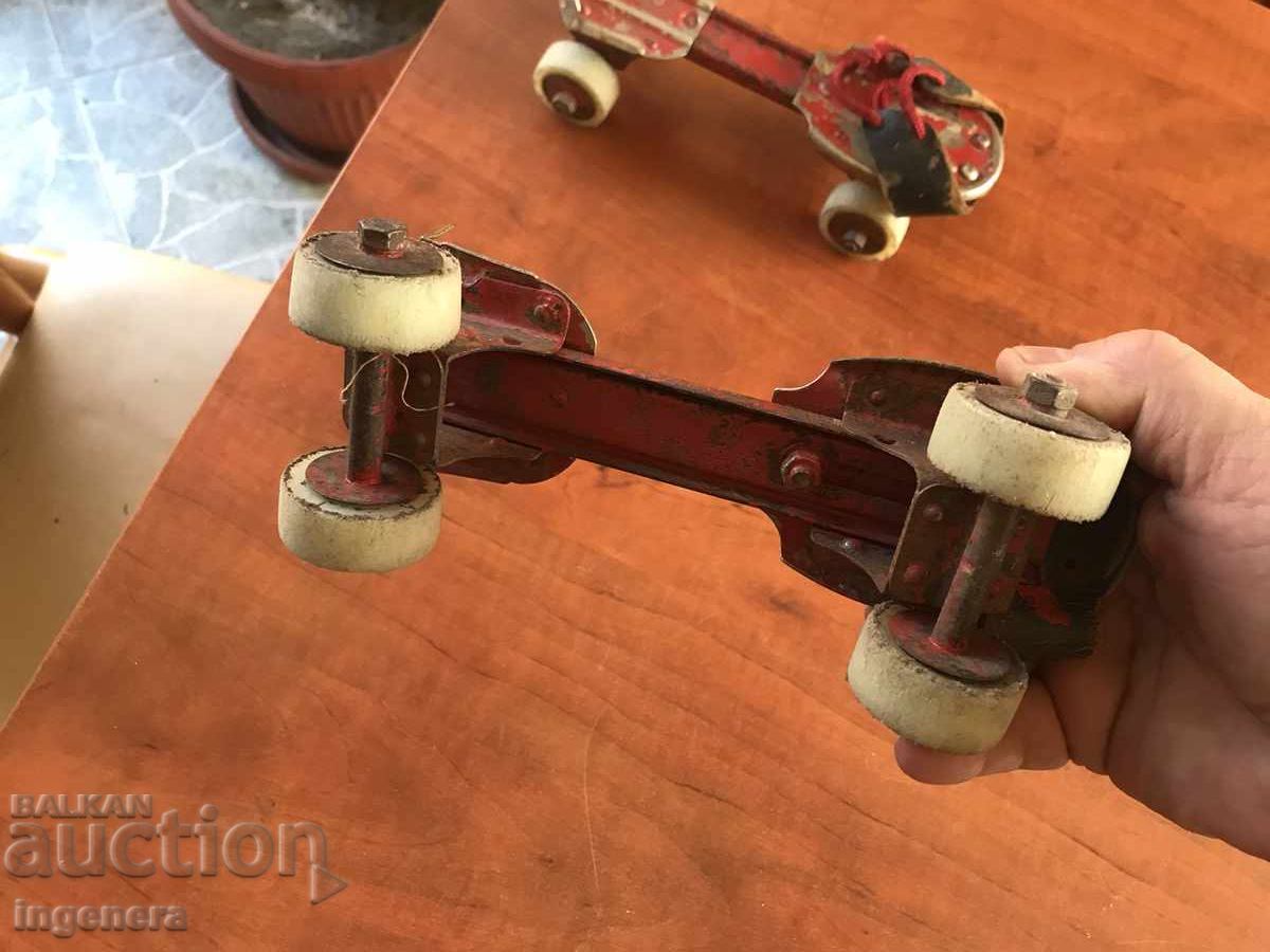 ROLLER SKATES FROM SOCA VINTAGE - 7 ROLLER SKATES FROM SOCA VINTAGE - 7