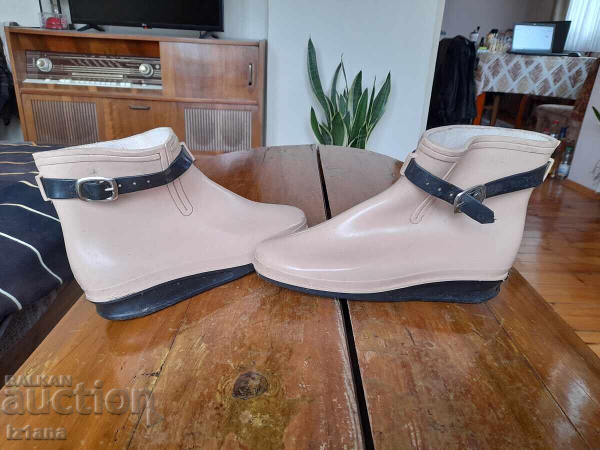 Auction Old women's rubber boots, boots Auction Old women's rubber boots, boots