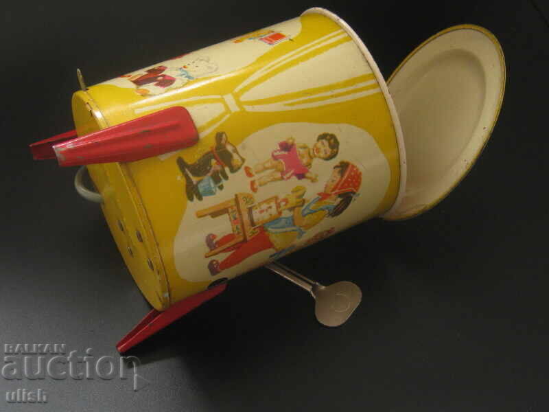 Old Russian mechanical toy washing machine lithograph with price 100.00 BGN | € 51.13