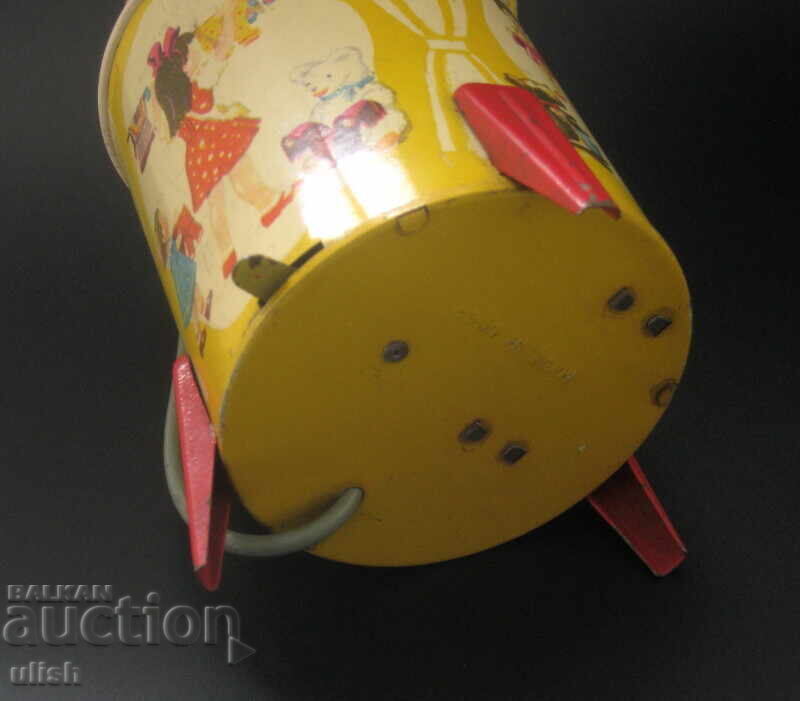 Auction  Old Russian mechanical toy washing machine lithograph